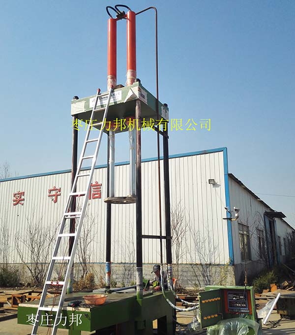 軟木成型液壓機(木屑壓塊機)全景圖